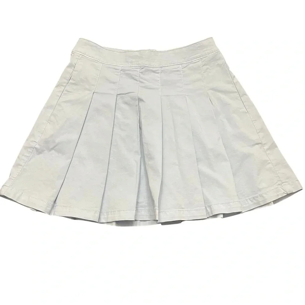 NWT Ladies American Eagle super Hi-Rise Super Stretch pleated skirt. Lt blue. 2
